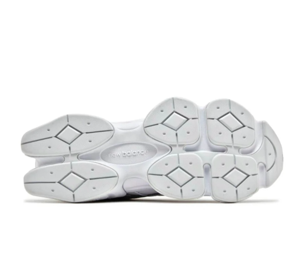 New Balance 9060 - Triple White