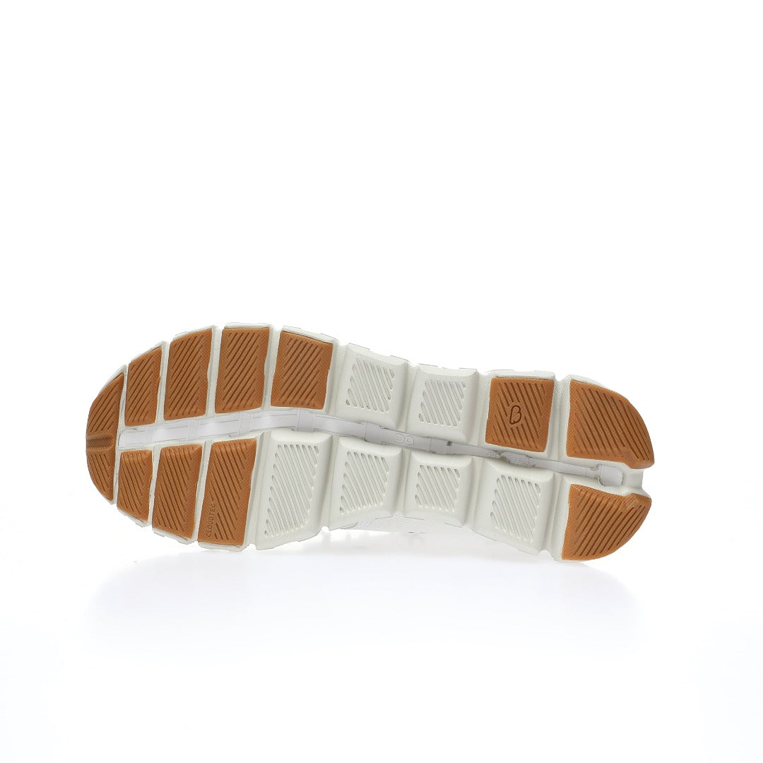 On Cloud Running shoes - Cloud 5
