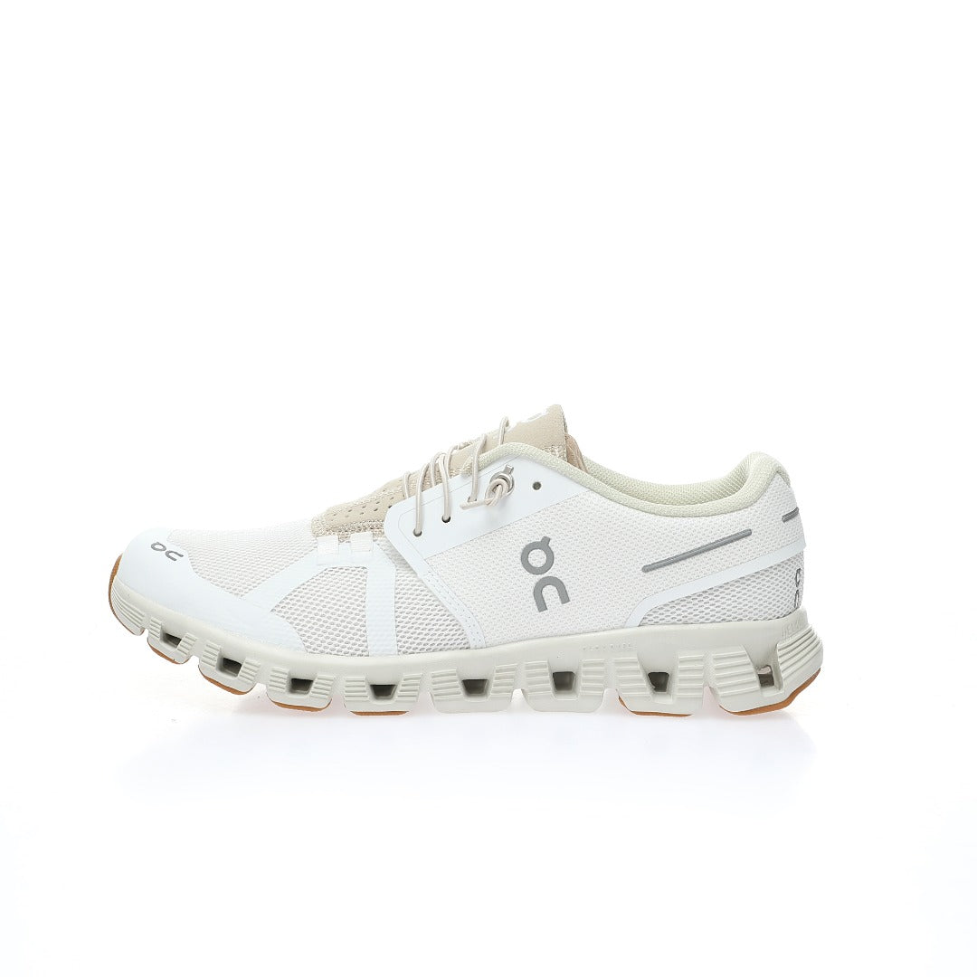 On Cloud Running shoes - Cloud 5