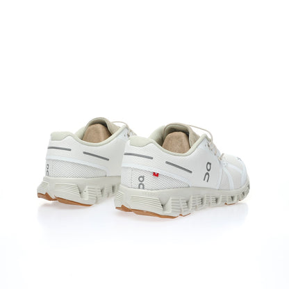 On Cloud Running shoes - Cloud 5
